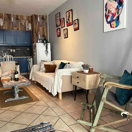 アパート Cosy House In Amazing Location. Kadikoy Moda 2br